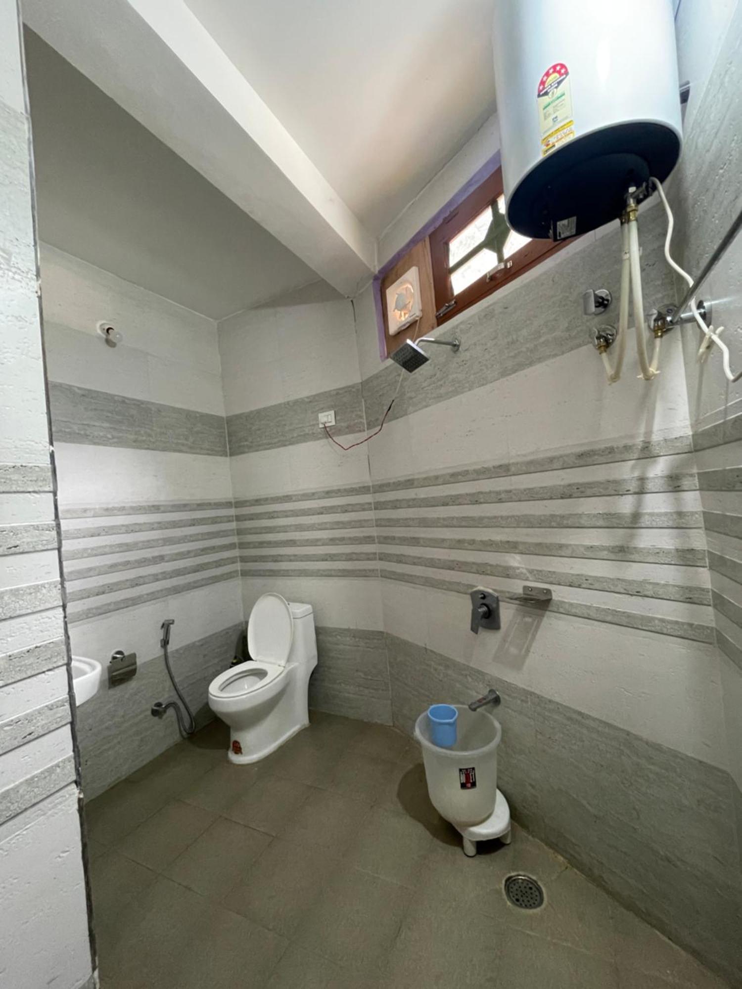 Chojh Inn Guest House Kasol Exterior foto